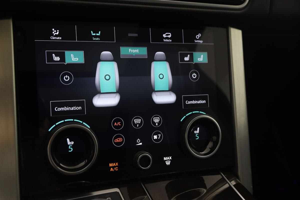 Used 2018 Land Rover Range Rover Supercharged AWD/4WD image 9