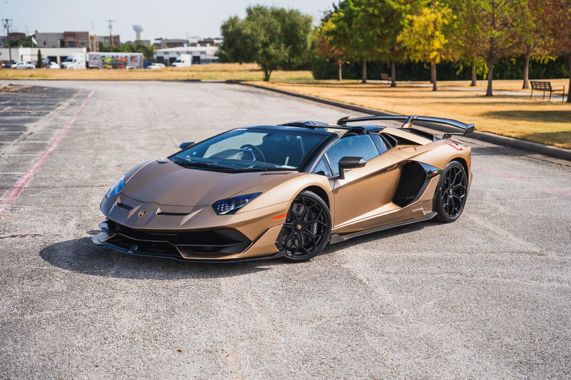 Used 2021 Lamborghini Aventador SVJ AWD/4WD image 5