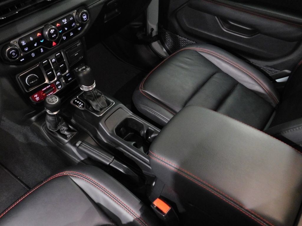 Used 2024 Jeep Wrangler Unlimited Rubicon AWD/4WD image 54