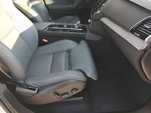 Used 2024 Volvo XC90 T8 Ultimate w/ Protection Package Premier image 16