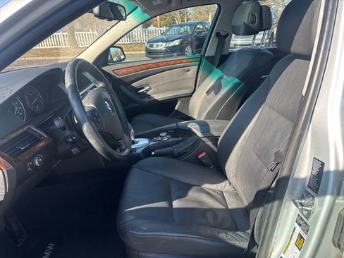 Used 2010 BMW 535i xDrive Sedan image 11