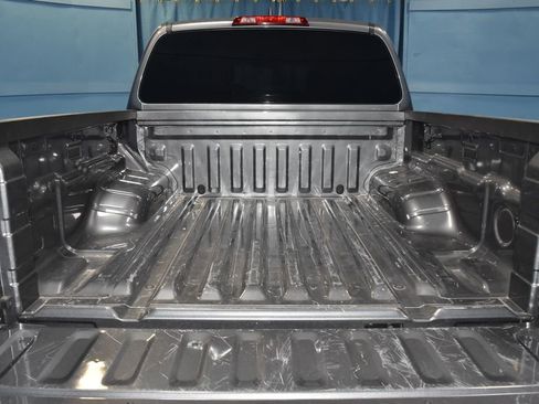 Certified 2024 Nissan Frontier SV w/ Technology Package image 29