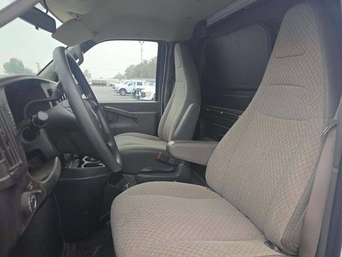 Used 2023 Chevrolet Express 2500 w/ Driver Convenience Package RWD image 6