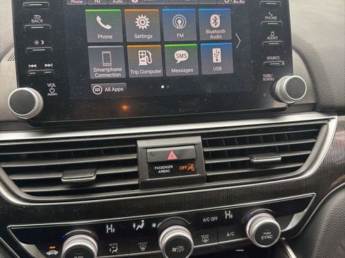 Used 2018 Honda Accord Sport image 4