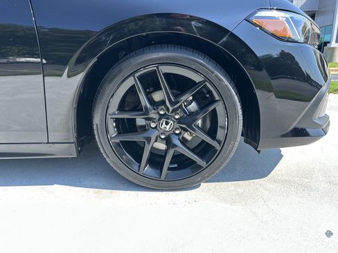 Used 2023 Honda Civic Sport image 13
