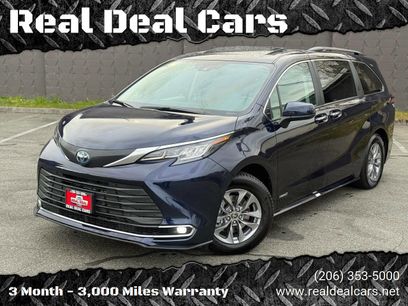 Used 2021 Toyota Sienna XLE w/ XLE Plus Package