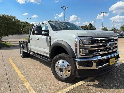 New 2025 Ford F450 Lariat image 1