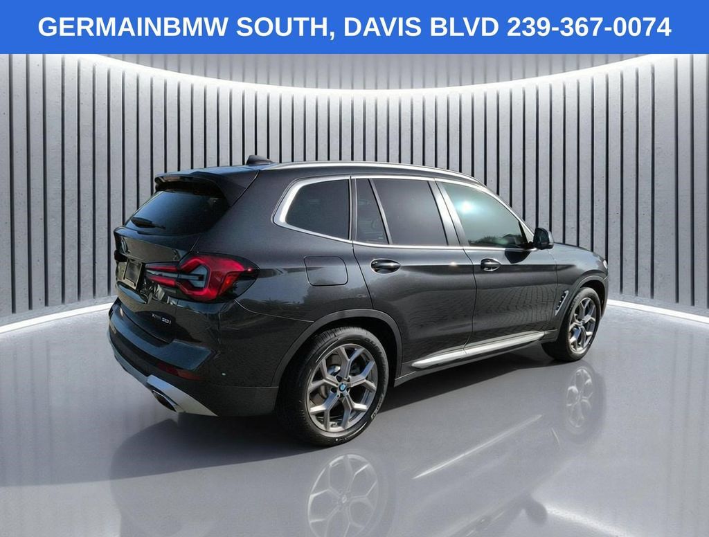 Used 2022 BMW X3 xDrive30i w/ Convenience Package AWD/4WD image 5