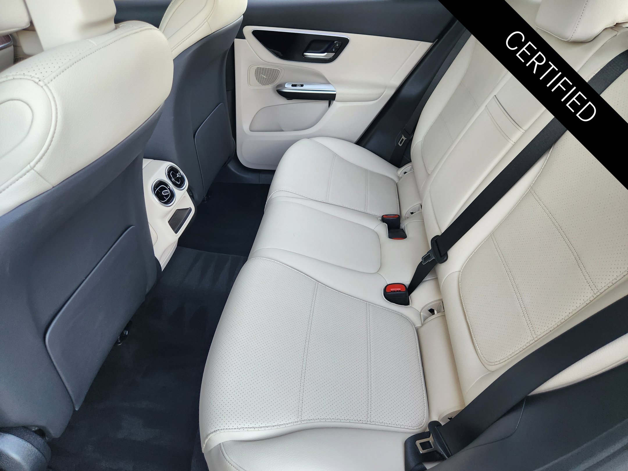 Certified 2026 Mercedes-Benz GLC 300 image 30