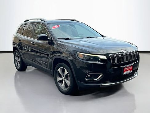 Used 2020 Jeep Cherokee Limited image 3