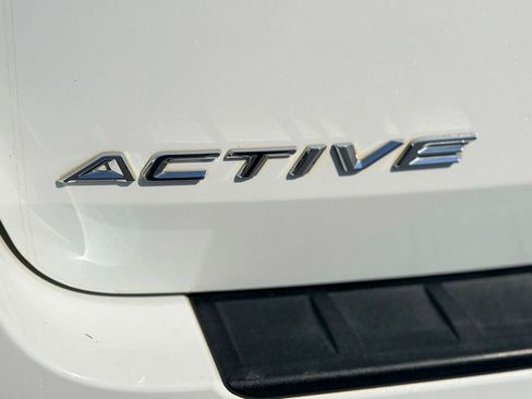 Certified 2025 Ford Explorer Active w/ Active Comfort Package RWD image 9