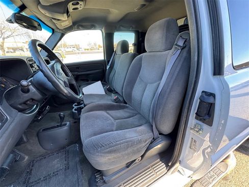 Used 2005 Chevrolet Silverado 2500 LS w/ Skid Plate Package image 14