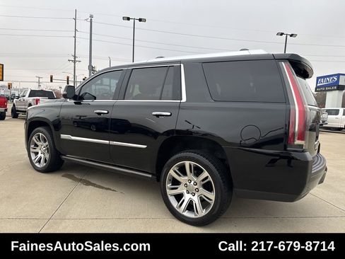 Used 2015 Cadillac Escalade Premium image 14
