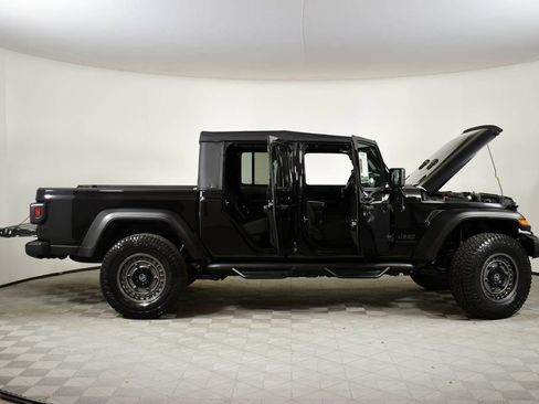 Used 2020 Jeep Gladiator Sport w/ Quick Order Package 24S AWD/4WD image 7