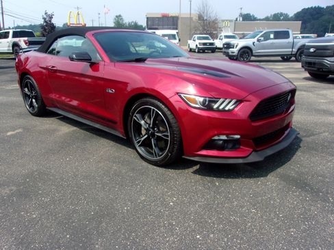 Used 2017 Ford Mustang GT Premium w/ Equipment Group 401A image 10