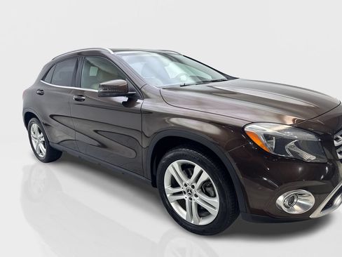 Used 2018 Mercedes-Benz GLA 250 image 12