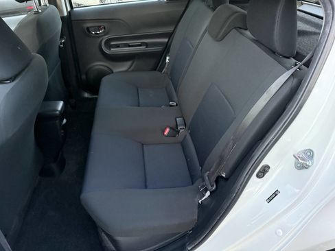 Used 2016 Toyota Prius C Three image 31