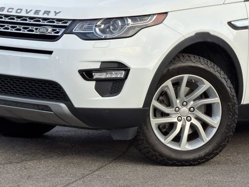 Used 2018 Land Rover Discovery Sport HSE AWD/4WD image 9