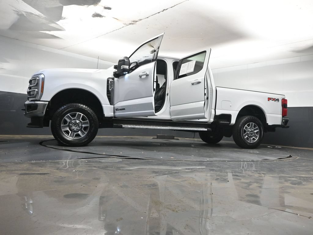 Used 2023 Ford F250 Lariat w/ FX4 Off-Road Package AWD/4WD image 42