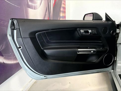 Used 2021 Ford Mustang Mach 1 w/ Mach 1 Handling Package RWD image 24