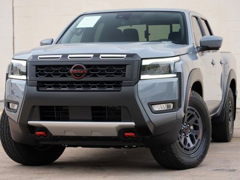 Used 2026 Nissan Frontier Pro-X w/ Pro-X Convenience Package RWD image 3