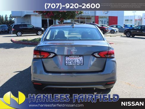 Used 2025 Nissan Versa SV FWD image 8