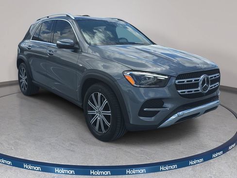 Used 2025 Mercedes-Benz GLE 450e 4MATIC image 5