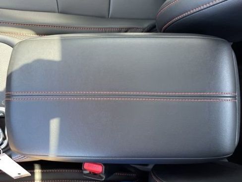 Used 2024 Nissan Sentra SR w/ SR Premium Package FWD image 10