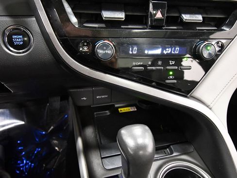 Used 2024 Toyota Camry XSE w/ Navigation Package FWD image 26