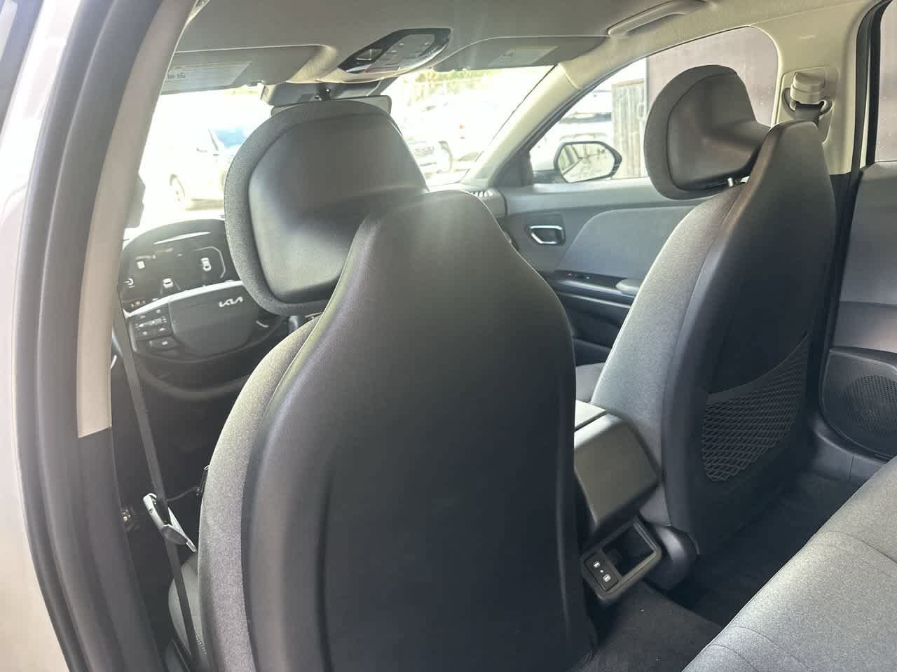 Used 2025 Kia K4 EX FWD image 23