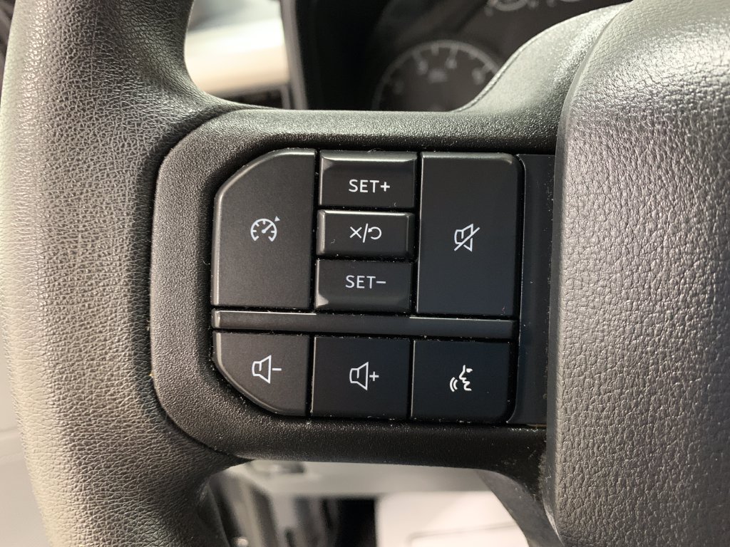 Used 2023 Ford F350 XLT w/ FX4 Off-Road Package AWD/4WD image 21