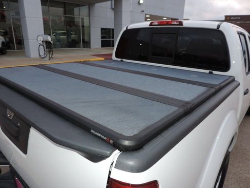 Used 2021 Nissan Frontier SV image 22