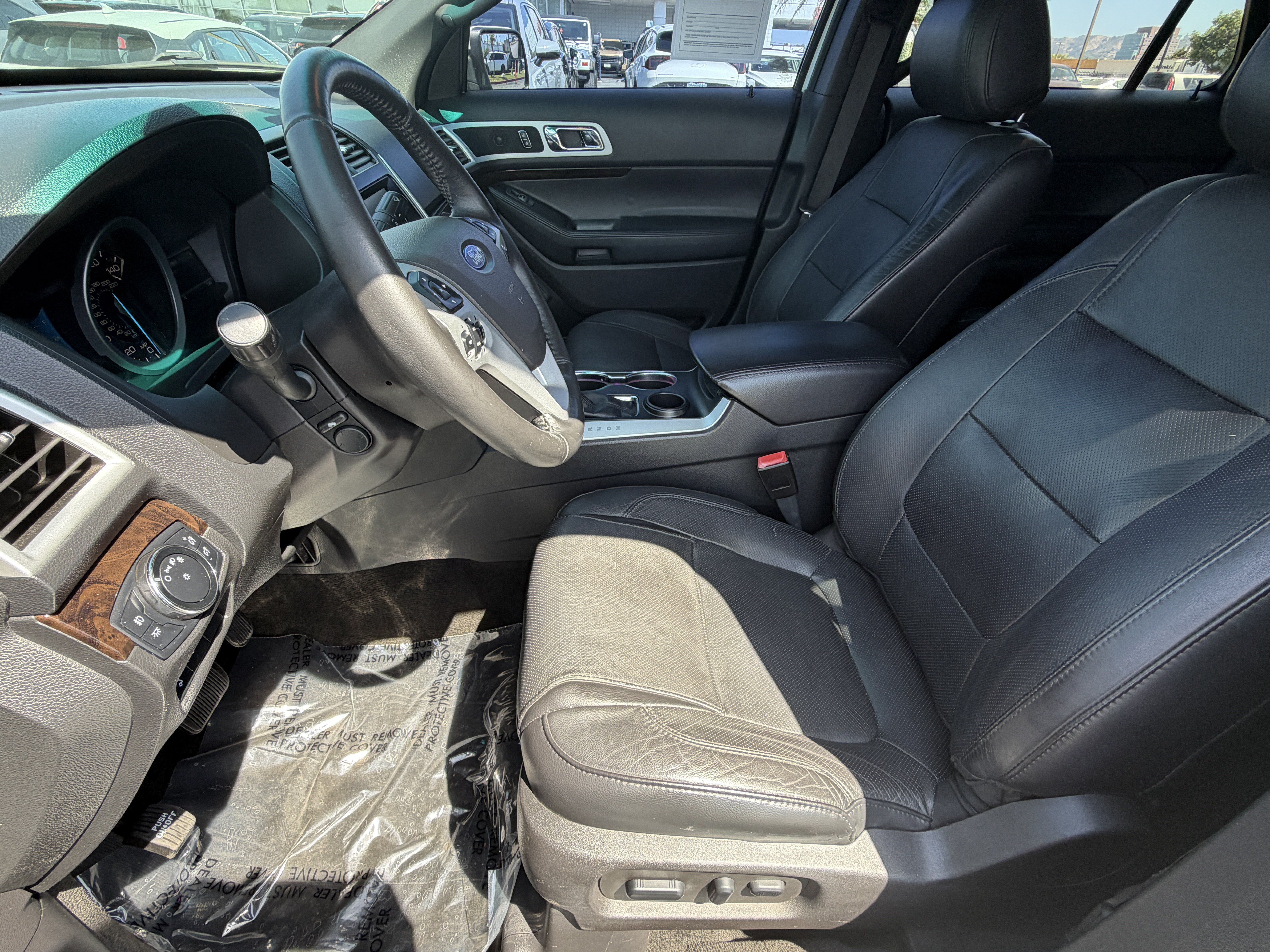 Used 2015 Ford Explorer Limited w/ Equipment Group 301A FWD image 15
