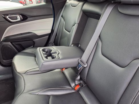 Used 2026 Jeep Compass Limited image 7