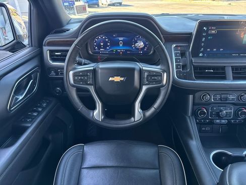 Used 2024 Chevrolet Suburban Premier image 13