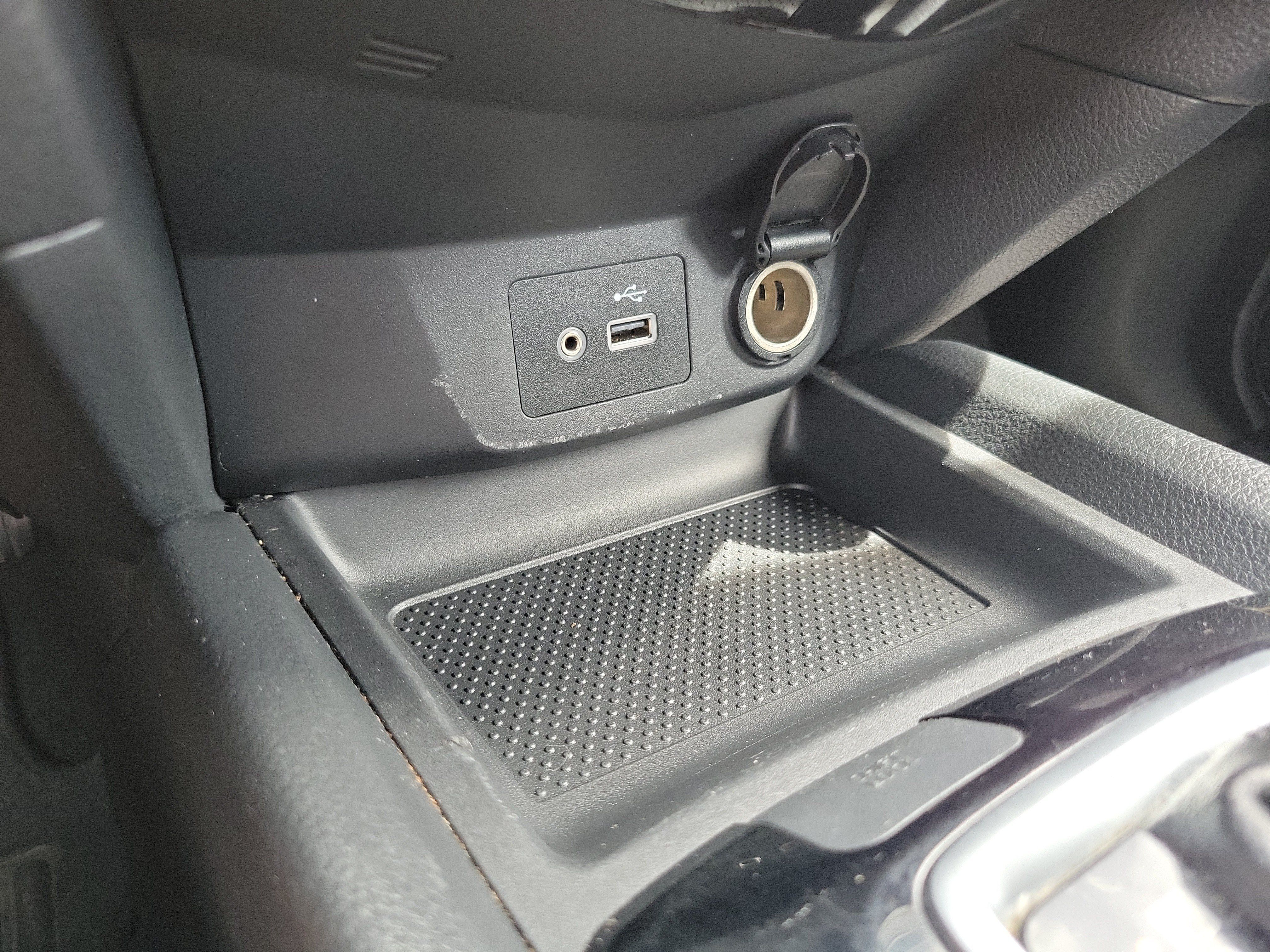 Used 2018 Nissan Rogue SV AWD/4WD image 30