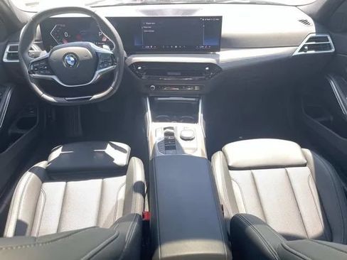 Used 2025 BMW 330i xDrive Sedan AWD/4WD image 17