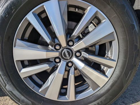 Certified 2024 Nissan Pathfinder SL w/ Black Appearance Package image 7