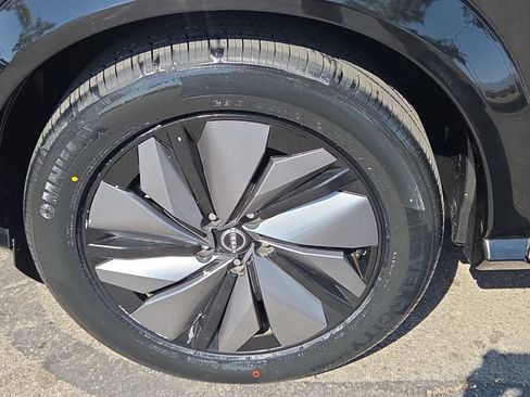Certified 2023 Nissan Ariya FWD image 10
