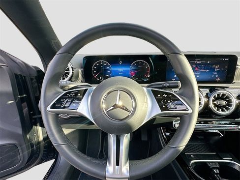 Certified 2025 Mercedes-Benz CLA 250 image 11