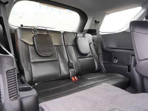 Used 2023 Ford Explorer XLT w/ Equipment Group 202A image 29