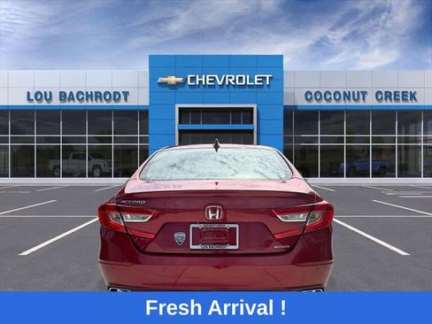 Used 2018 Honda Accord Touring image 7