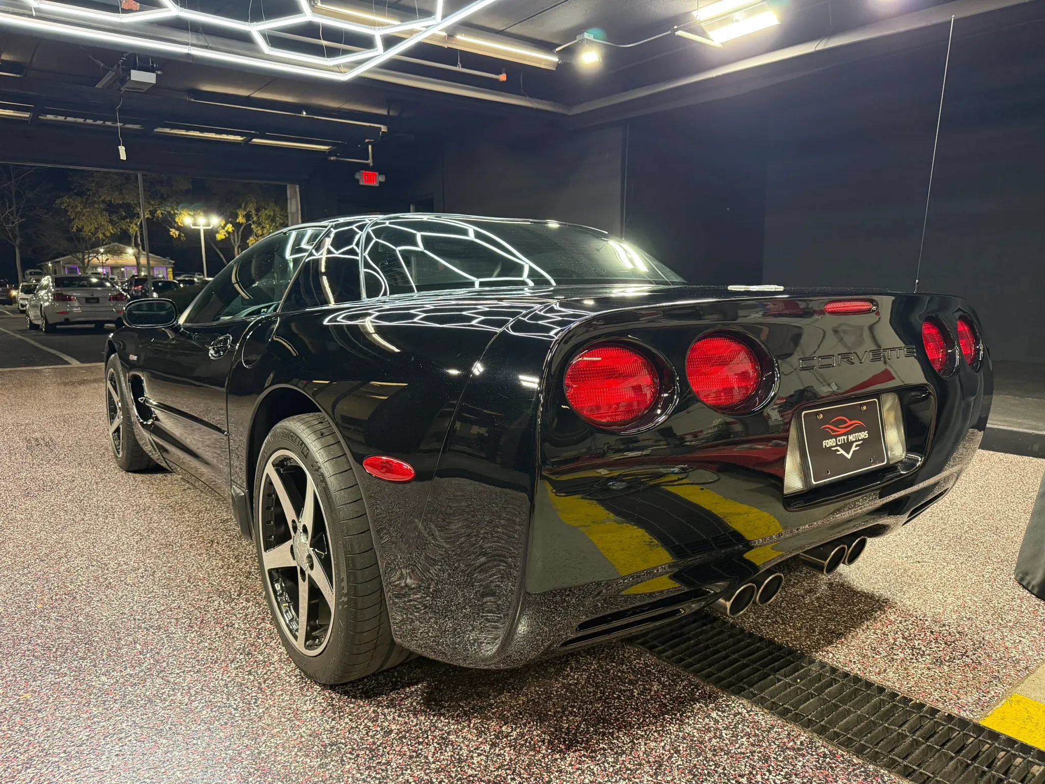 Used 2003 Chevrolet Corvette Z06 w/ Memory Package, 3 Drivers RWD image 9
