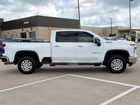 Used 2023 Chevrolet Silverado 2500 LTZ w/ LTZ Convenience Package AWD/4WD image 8