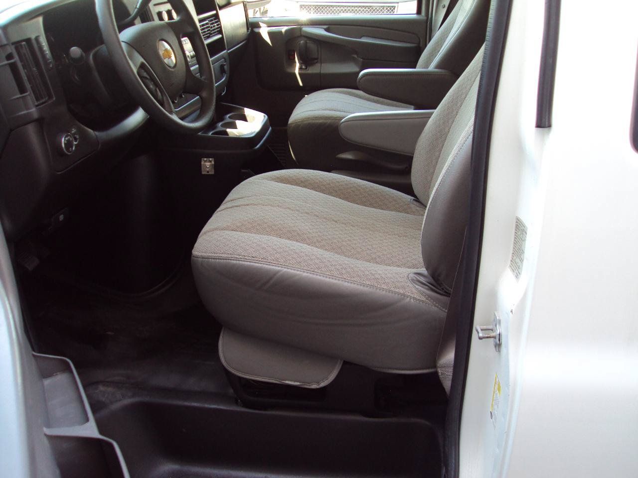 Used 2014 Chevrolet Express 1500 LS AWD/4WD image 16