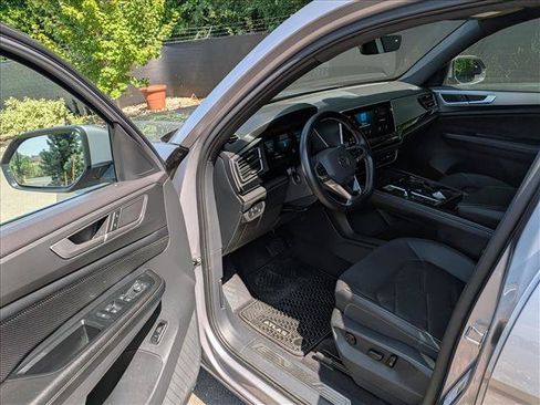 Certified 2024 Volkswagen Atlas Cross Sport SE AWD/4WD image 27