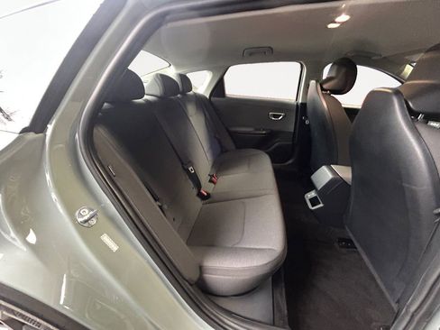 Used 2025 Kia K4 FWD image 12