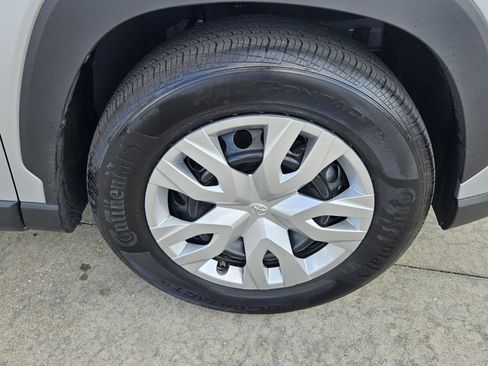 Certified 2025 Toyota Corolla Cross L image 12