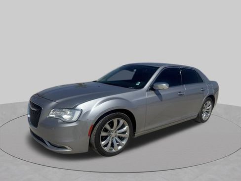 Used 2018 Chrysler 300 Limited w/ Safetytec Plus Group RWD image 1