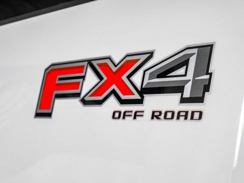 Used 2024 Ford F250 XLT w/ FX4 Off-Road Package AWD/4WD image 45